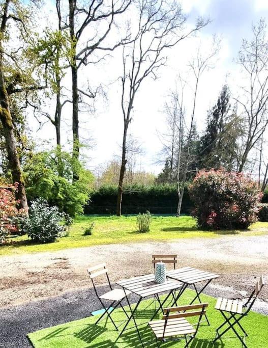 Appartement Proche De L'Aeroport De Nantes Saint-Aignan-Grand-Lieu Bagian luar foto