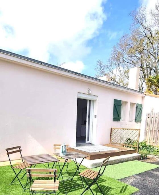 Appartement Proche De L'Aeroport De Nantes Saint-Aignan-Grand-Lieu Bagian luar foto